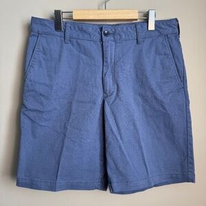 IZOD Saltwater Men's 32 Chino Golf Shorts Casual Preppy Purplish-Blue‎ Outdoor